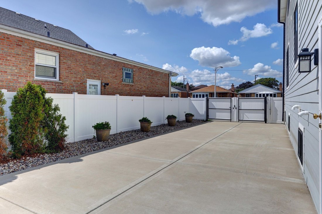 House in Chicago, Illinois, United States 3 - 17852207
