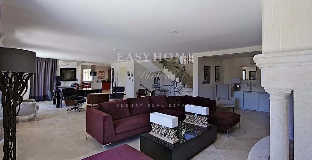 House in Grasse, Provence-Alpes-Côte d'Azur, France 2 - 11942778