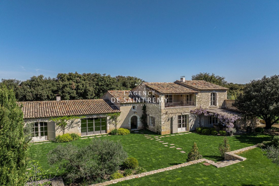 Villa in Eygalières, Provence-Alpes-Côte d'Azur, France 1 - 17852449