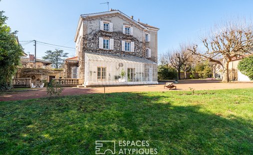 Villa in Saint-Cyr-au-Mont-d'Or, Auvergne-Rhône-Alpes, France 1
