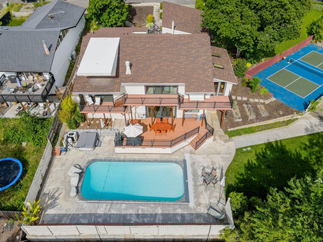 House in Grants Pass, Oregon, United States 3 - 17855048