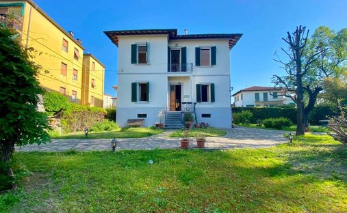 Villa in Historic Center, Lucca, Tuscany 1