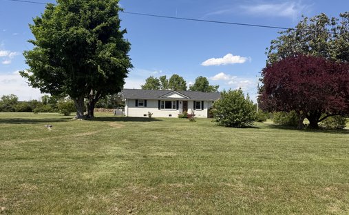 House in Cottontown, Tennessee, United States 1