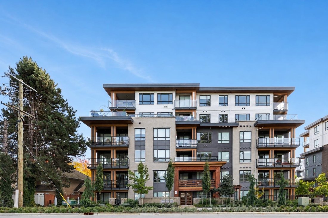 Condo in Coquitlam, British Columbia, Canada 1 - 17855896