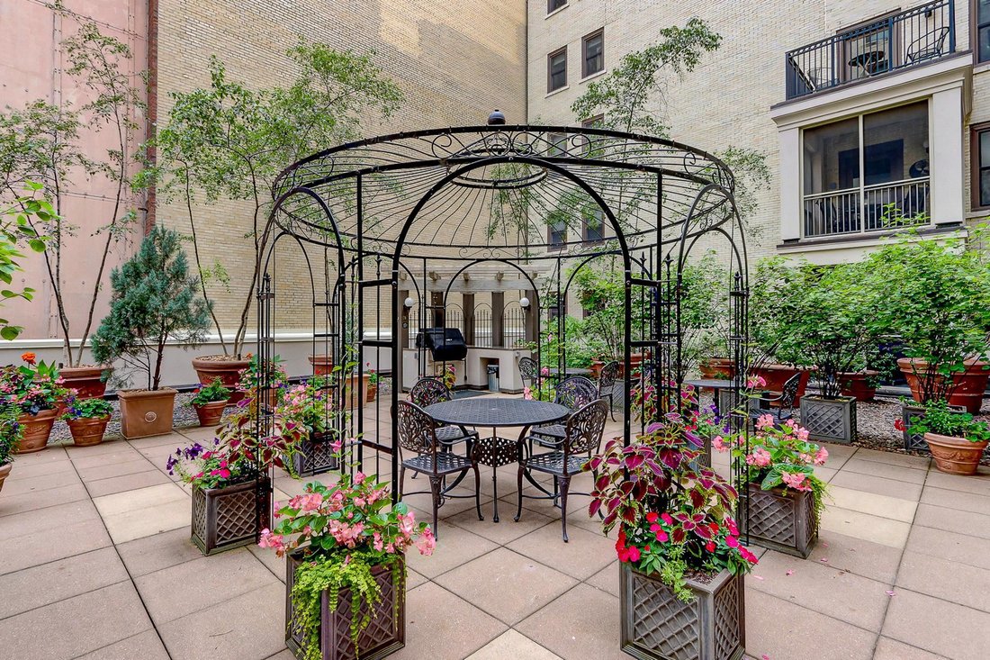Condo in Madison, Wisconsin, United States 5 - 17851494