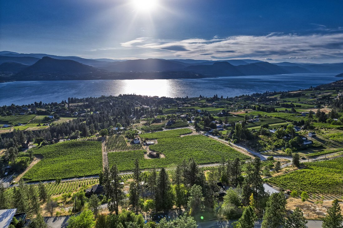 Naramata, British Columbia, Canada 1 - 17855998