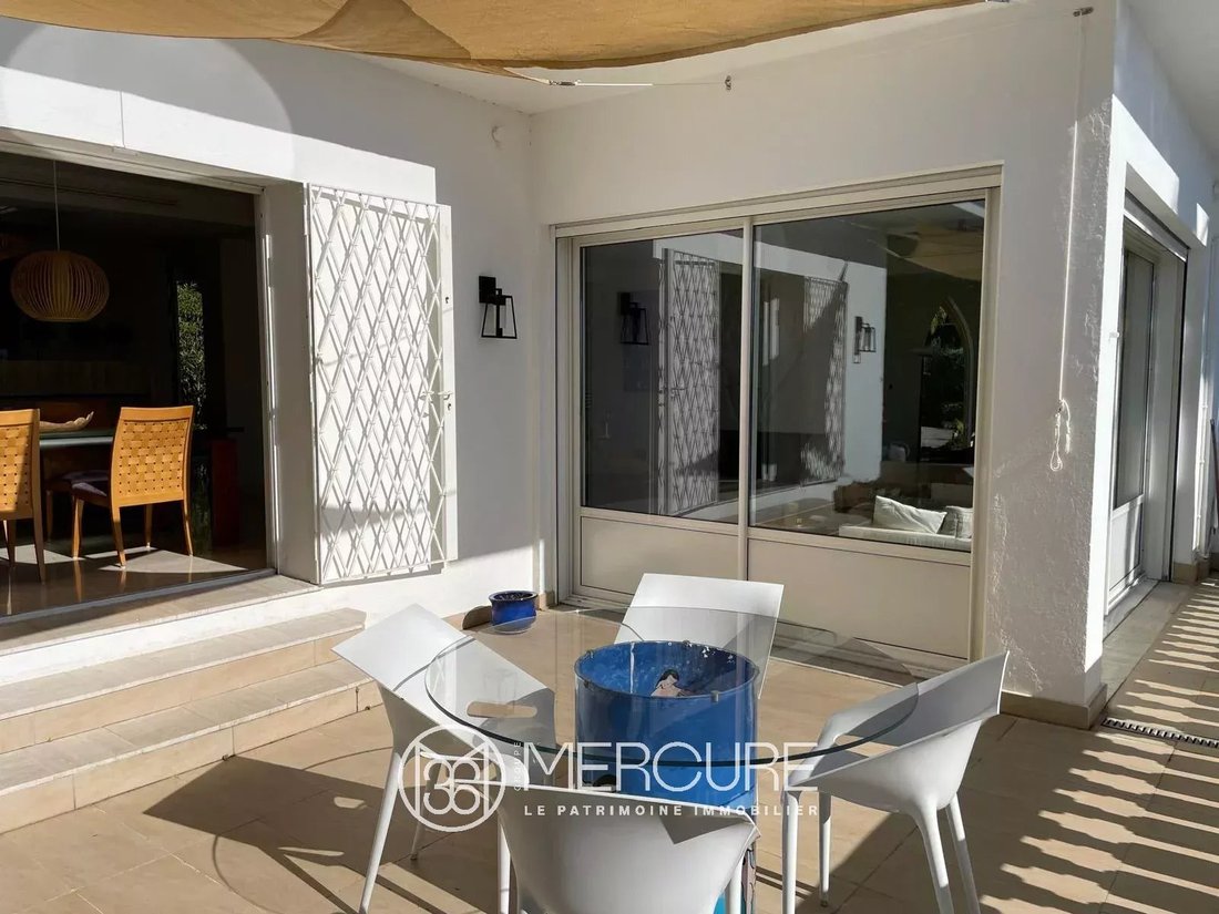 Villa in Sainte Catherine, Le Cannet, France 5 - 17853132