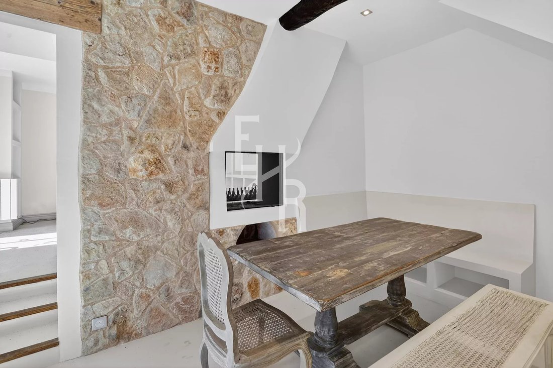 Villa in Mougins, Provence-Alpes-Côte d'Azur, France 3 - 17851761