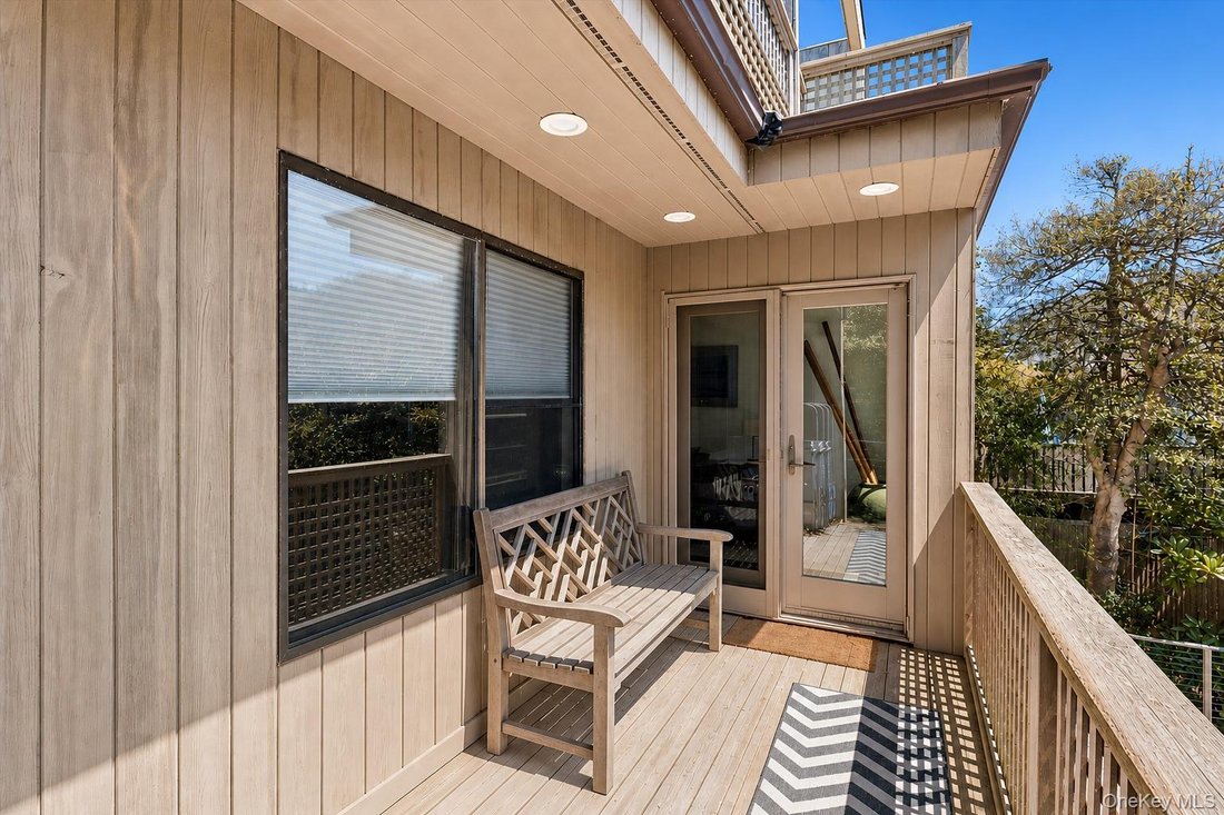 House in Yaphank, New York, United States 2 - 17764598