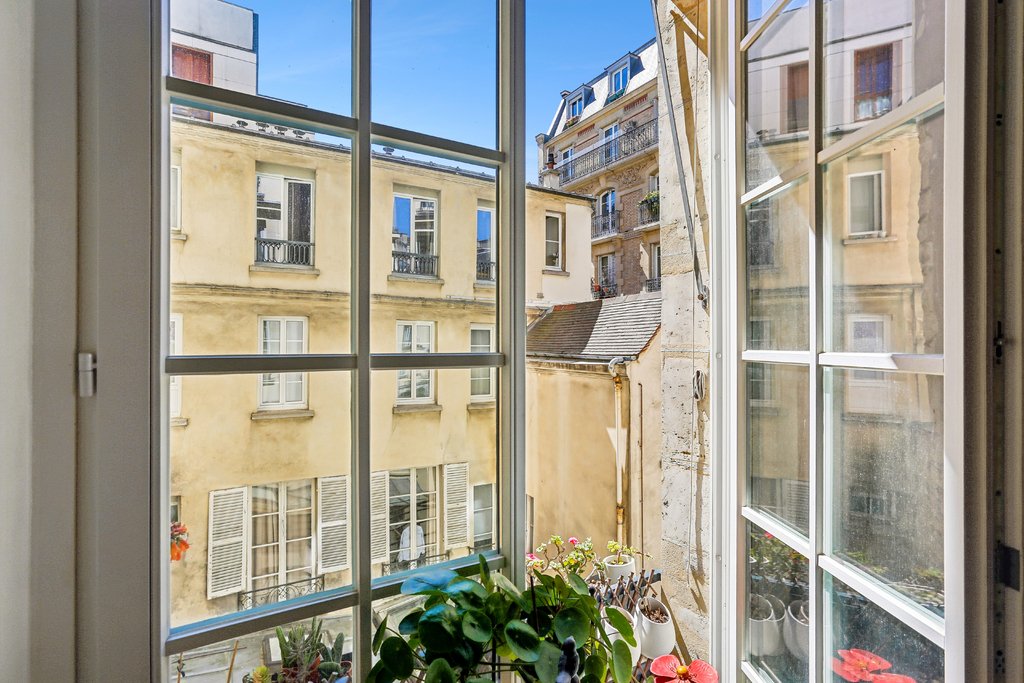 Apartment in Saint Gervais, Paris 4e Arrondissement, Paris 2 - 17852871