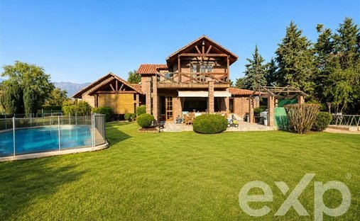 House in Chicureo, Santiago Metropolitan Region, Chile 1