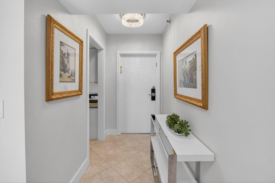 Condo in Boca Raton, Florida, United States 5 - 17855439