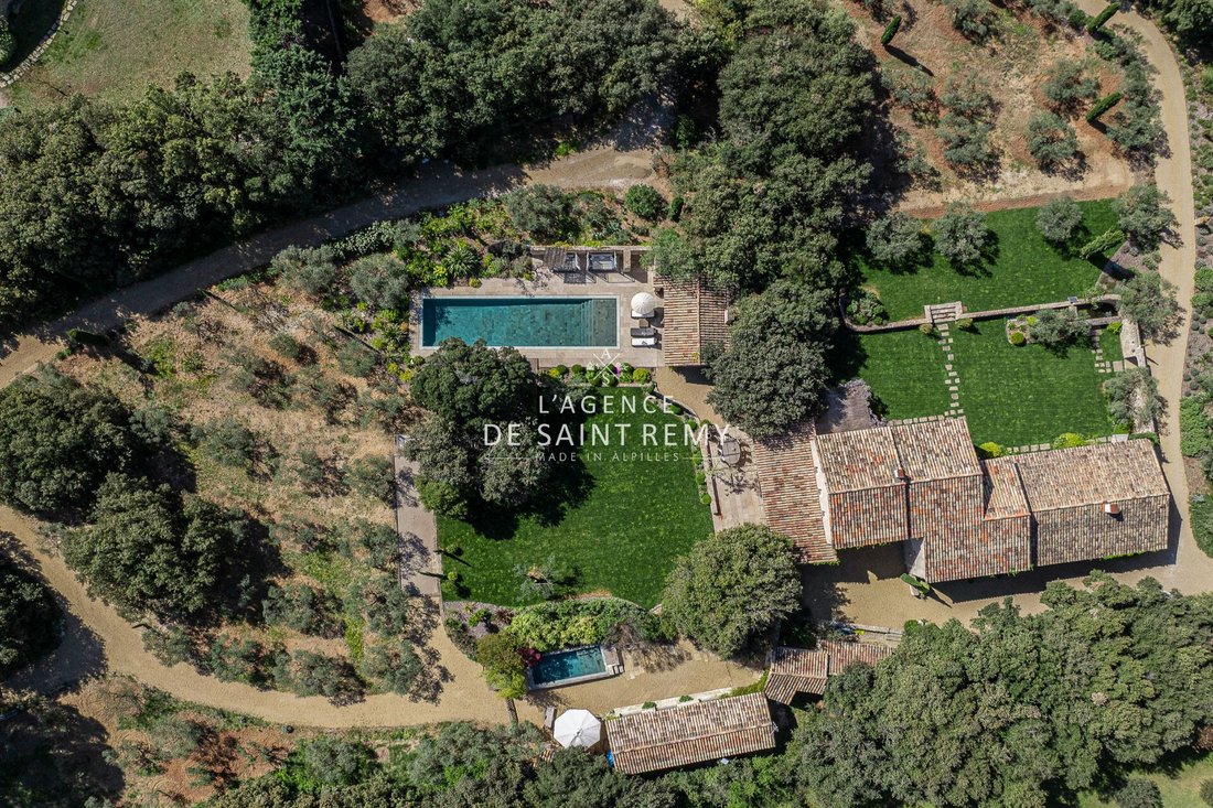Villa in Eygalières, Provence-Alpes-Côte d'Azur, France 3 - 17852449