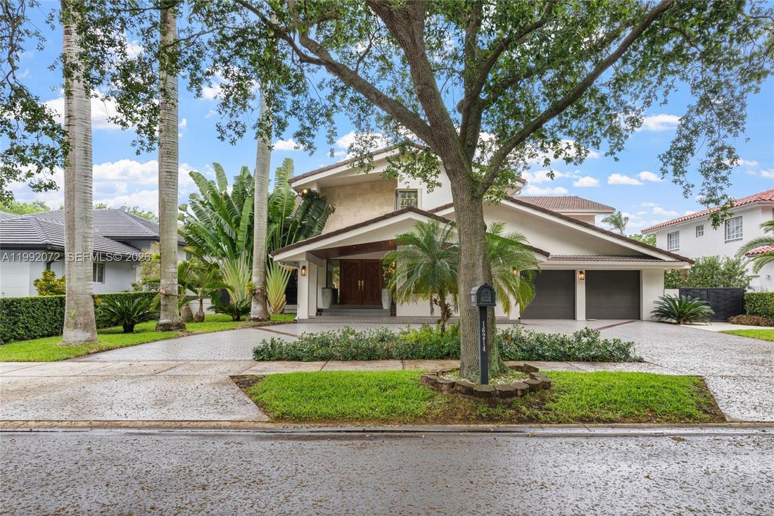 House in Hialeah, Florida, United States 1 - 17855188