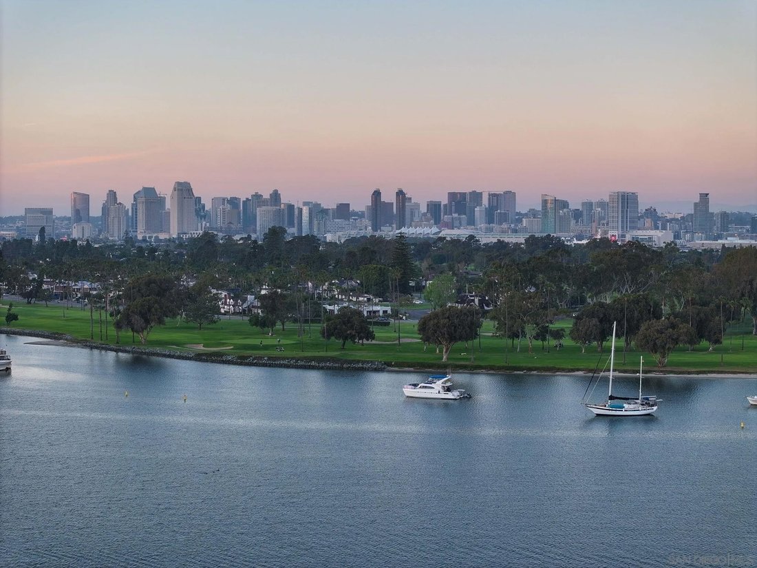 Condo in Coronado, California, United States 2 - 17855290