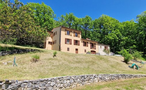 Country House in Gréolières, Provence-Alpes-Côte d'Azur, France 1