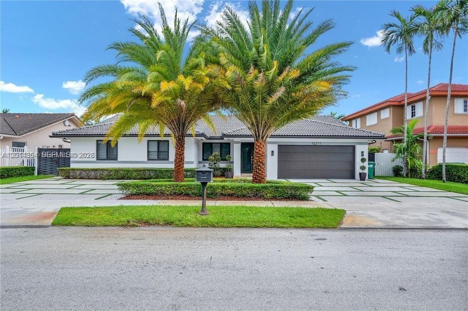 House in Miami, Florida, United States 1 - 17855211