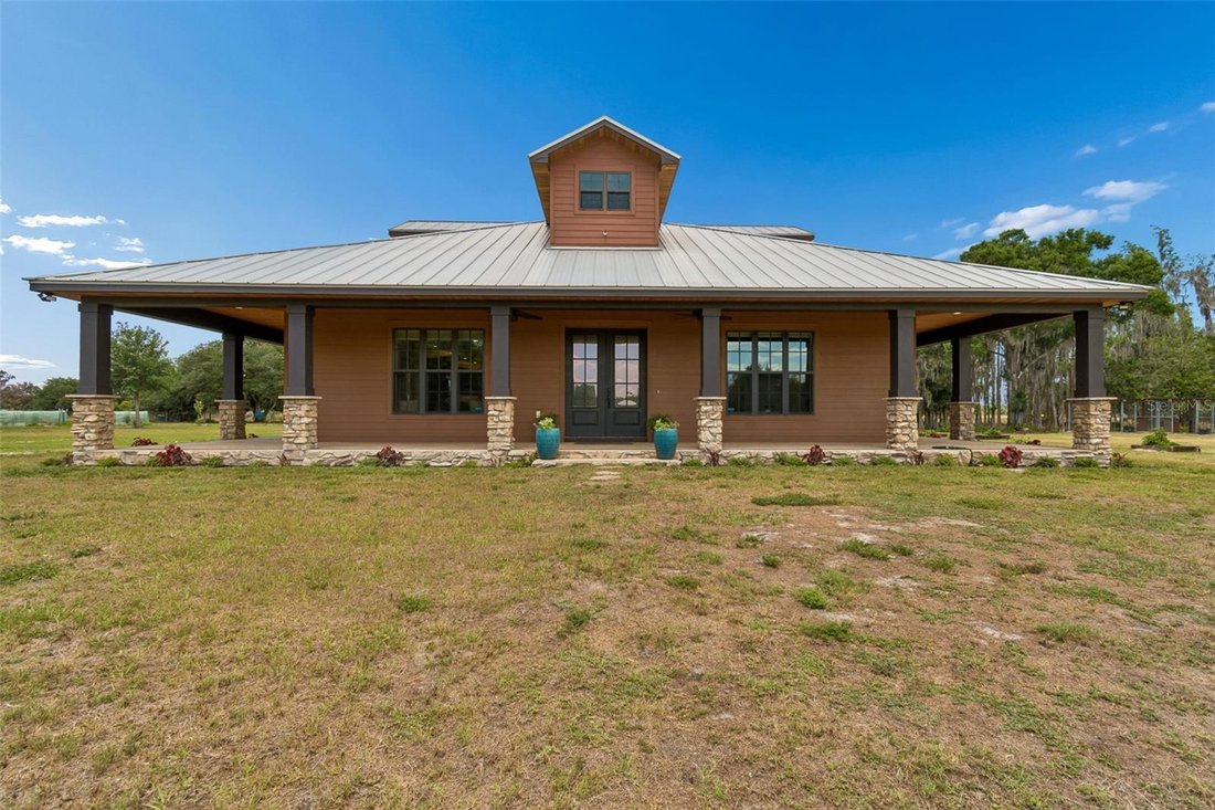 House in Zephyrhills, Florida, United States 3 - 17854974