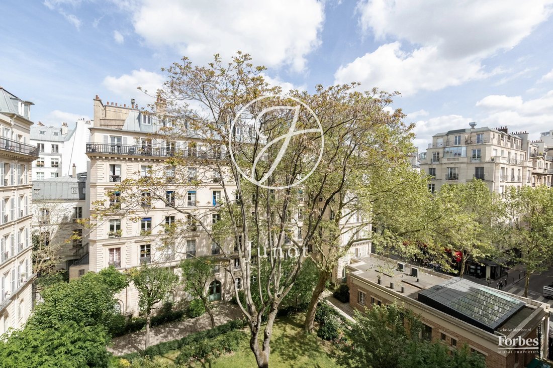 Apartment in Lorette-Martyrs, Paris 9e Arrondissement, Paris 1 - 17853186