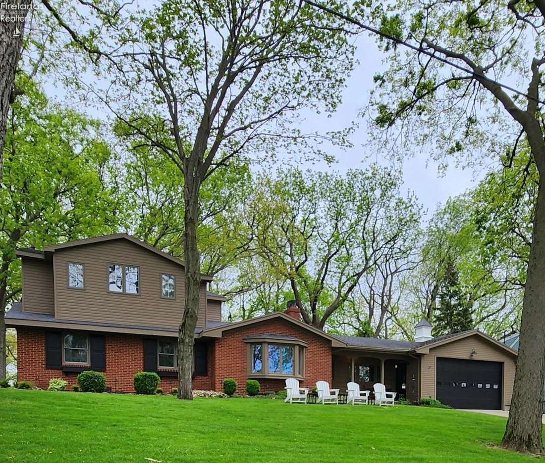 House in Port Clinton, Ohio, United States 1 - 17853980