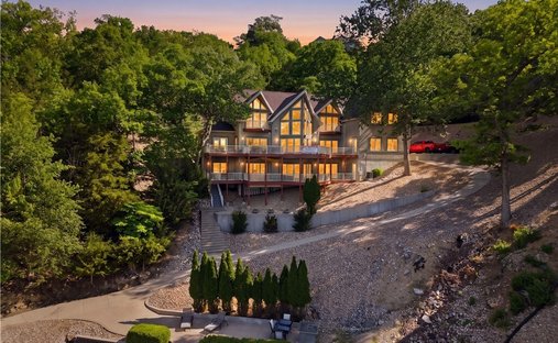 House in Linn Creek, Missouri, United States 1
