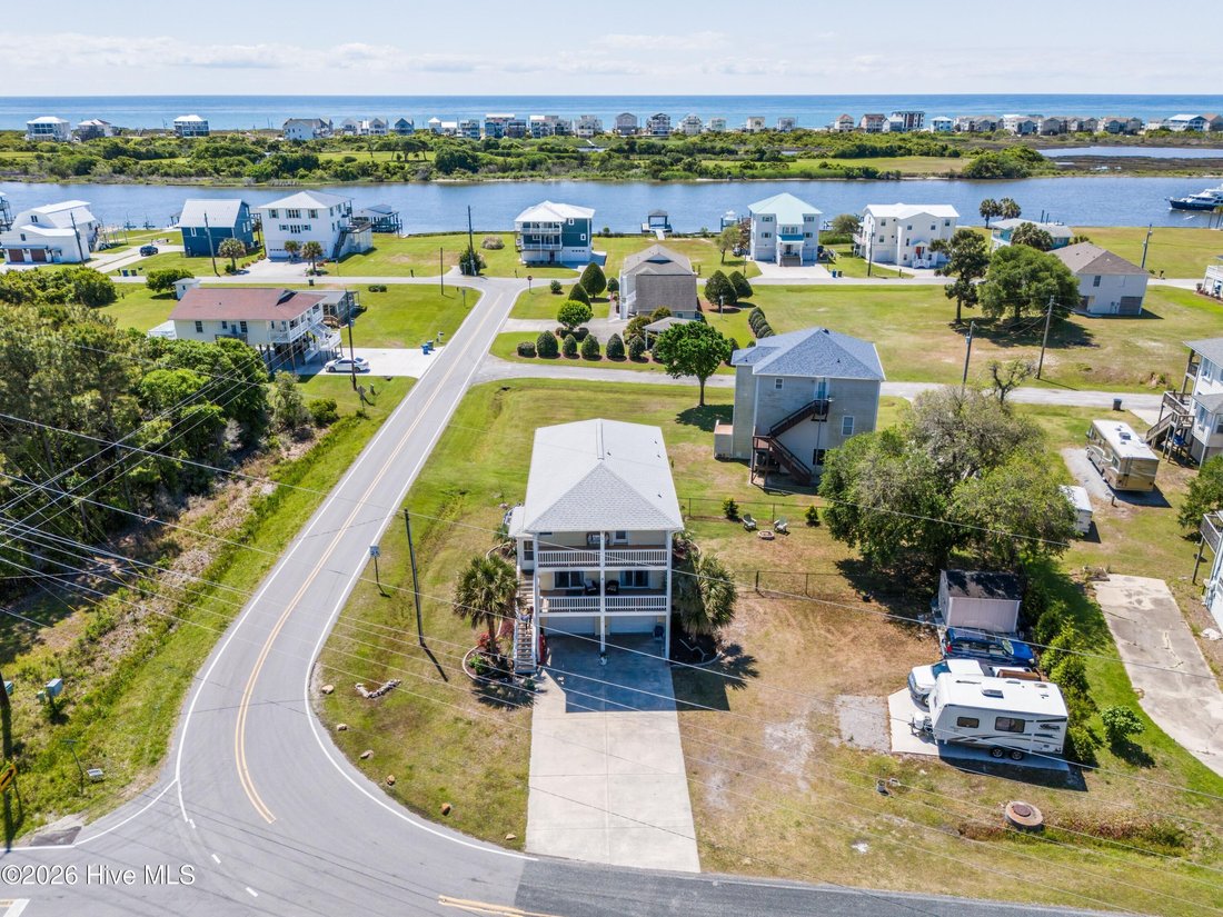 House in North Topsail Beach, North Carolina, United States 3 - 17854576