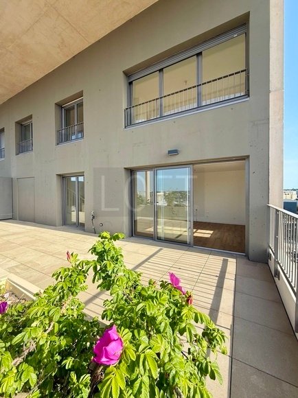 Penthouse in Saint Jean-Belcier-Carle Vernet-Albert 1er, Bordeaux, France 1 - 17070829