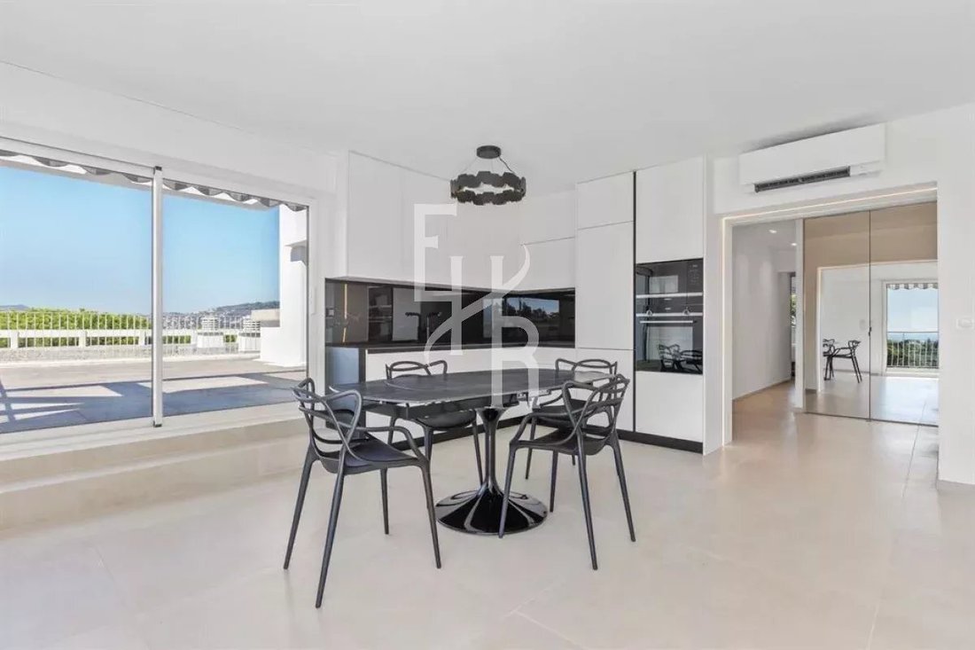 Apartment in Font de Veyre, Cannes, France 4 - 17851375