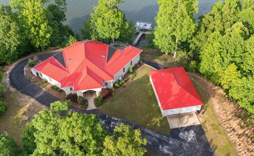 House in Big Sandy, Tennessee, United States 1