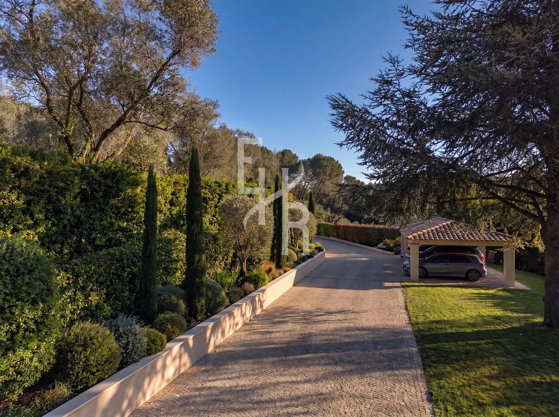 House in Mougins, Provence-Alpes-Côte d'Azur, France 4 - 17851749