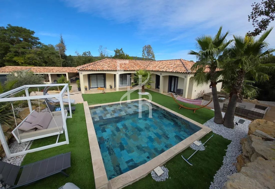 House in Plan-d'Aups-Sainte-Baume, Provence-Alpes-Côte d'Azur, France 1 - 17851463
