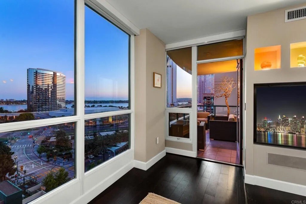Condo in San Diego, California, United States 3 - 17855367