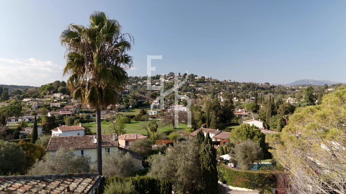 House in Mougins, Provence-Alpes-Côte d'Azur, France 3 - 17851692
