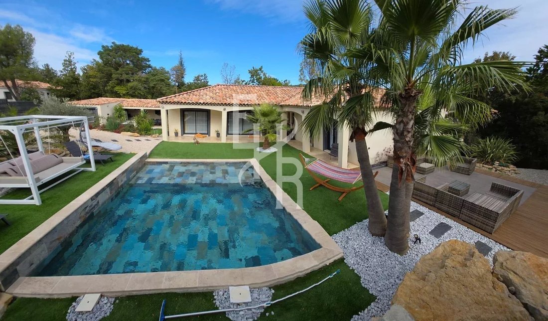 House in Plan-d'Aups-Sainte-Baume, Provence-Alpes-Côte d'Azur, France 4 - 17851463