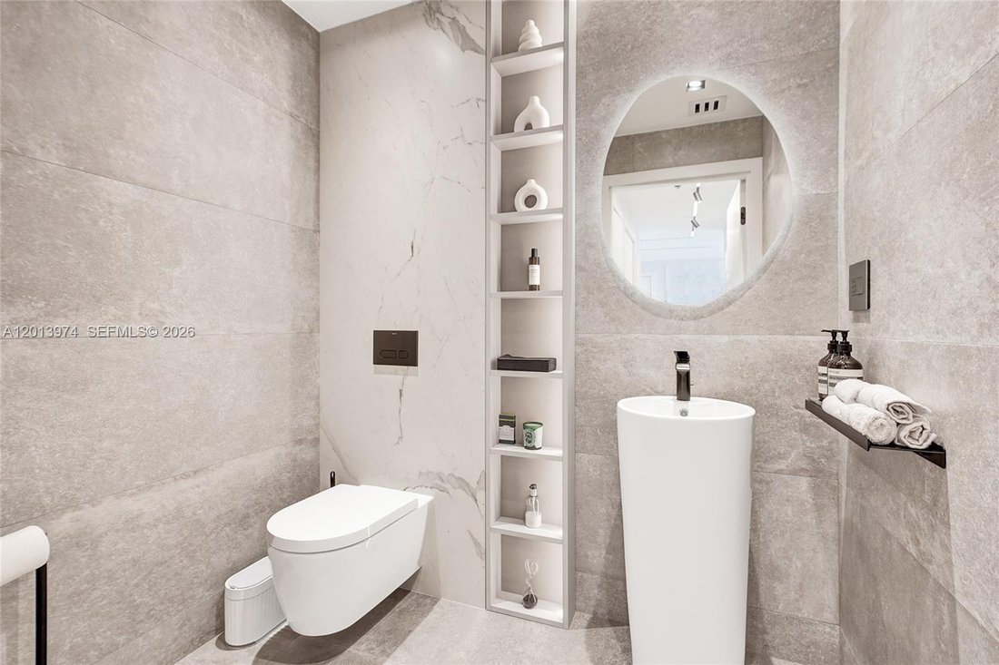 Condo in Bal Harbour, Florida, United States 5 - 17851771