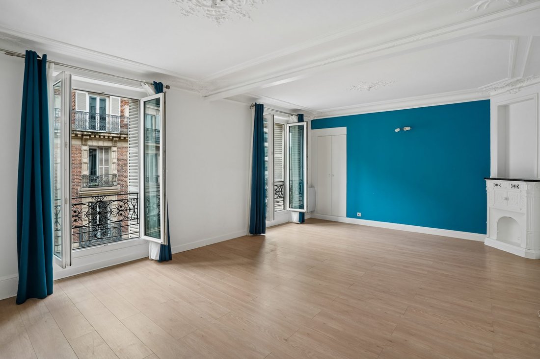 Apartment in Hôtel de Ville-Planchette, Levallois-Perret, France 4 - 13364588