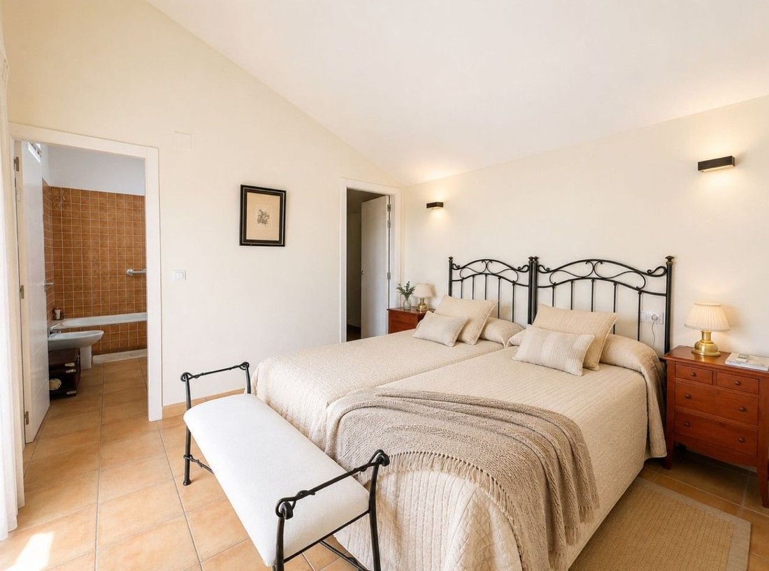 Apartment in Zona de Mascarat, Valencian Community, Spain 4 - 17854807