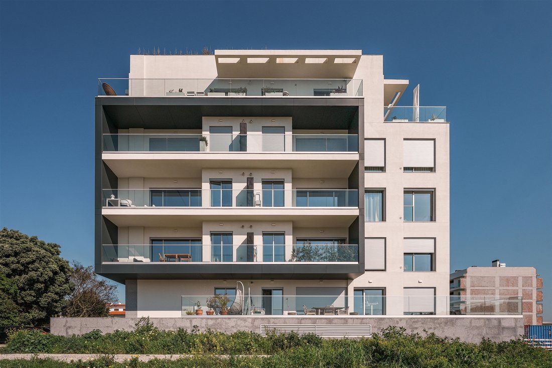 Apartment in Carcavelos e Parede, Lisbon, Portugal 1 - 17856371