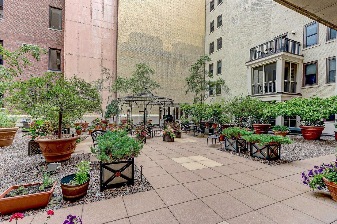 Condo in Madison, Wisconsin, United States 2 - 17851494