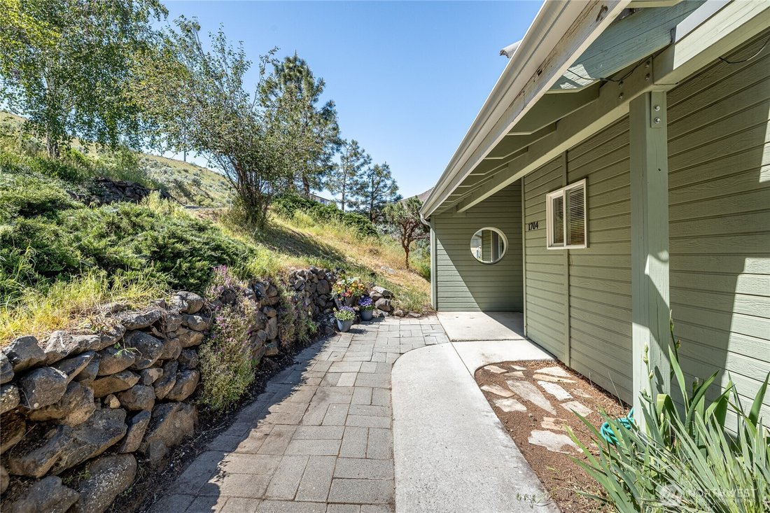 House in Wenatchee, Washington, United States 3 - 17855853