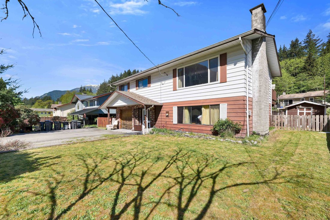 House in Squamish, British Columbia, Canada 3 - 17855887