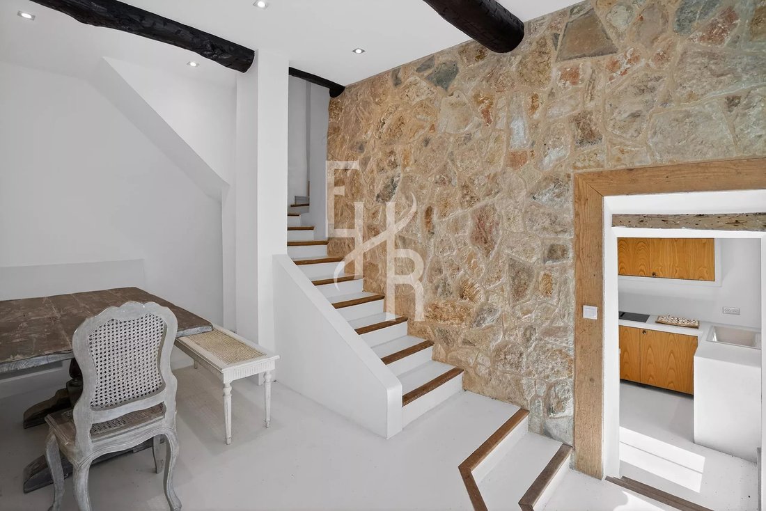 Villa in Mougins, Provence-Alpes-Côte d'Azur, France 4 - 17851761