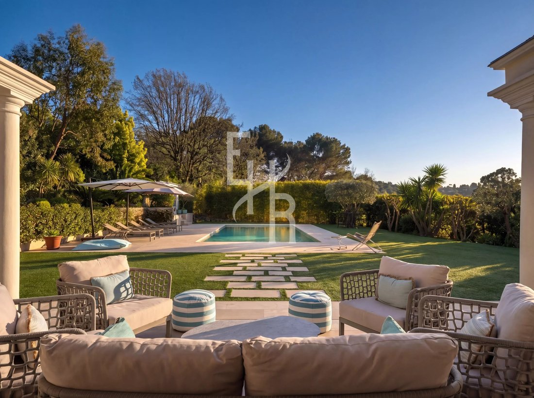 House in Mougins, Provence-Alpes-Côte d'Azur, France 3 - 17851749