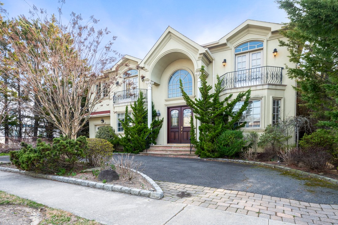 House in Atlantic Beach, New York, United States 1 - 17855987