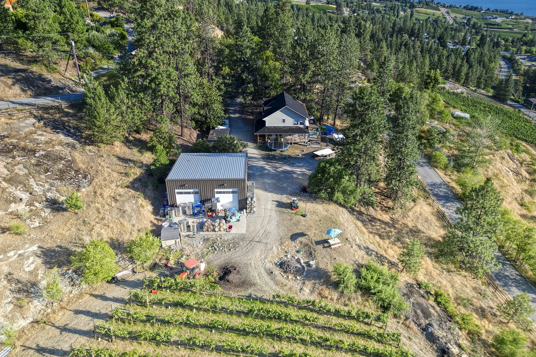 Naramata, British Columbia, Canada 4 - 17855998