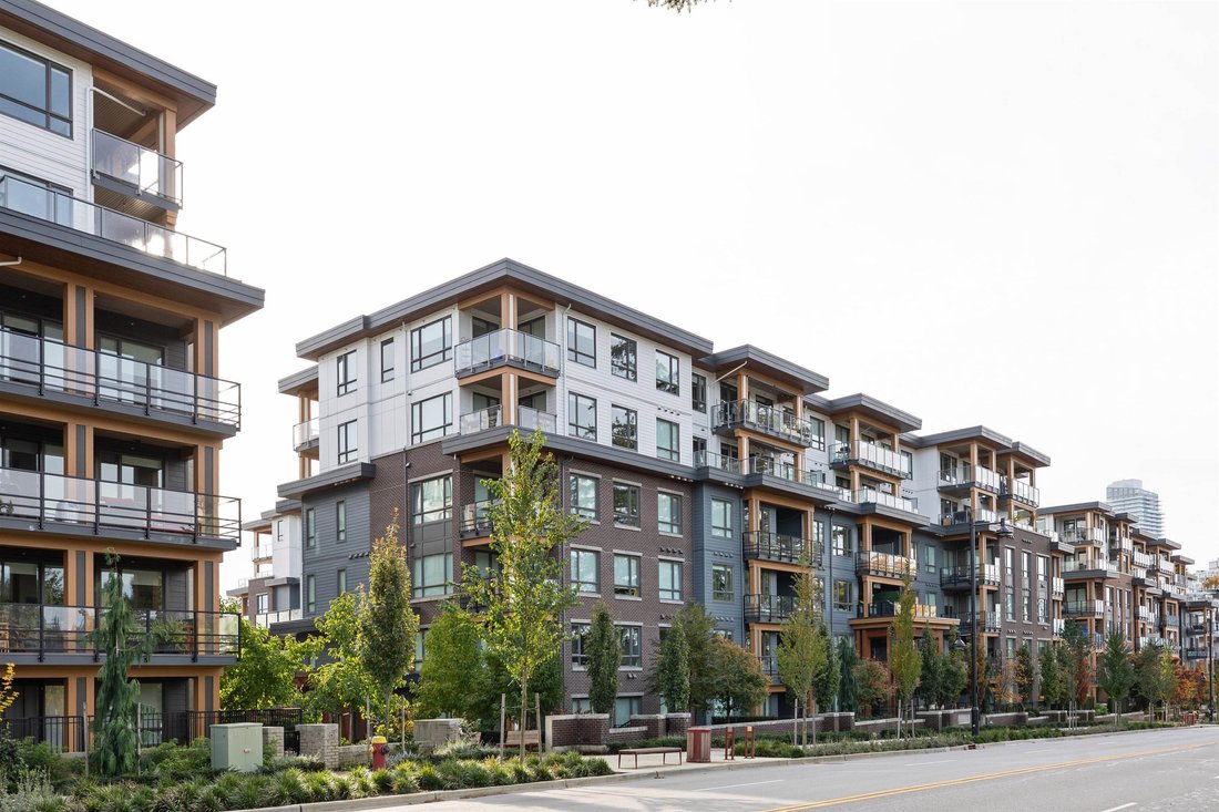 Condo in Coquitlam, British Columbia, Canada 2 - 17855896