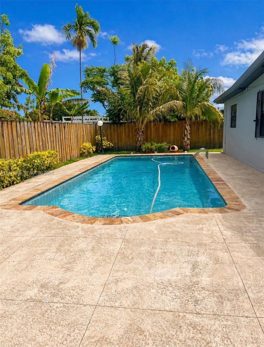 House in Miami, Florida, United States 3 - 17851770