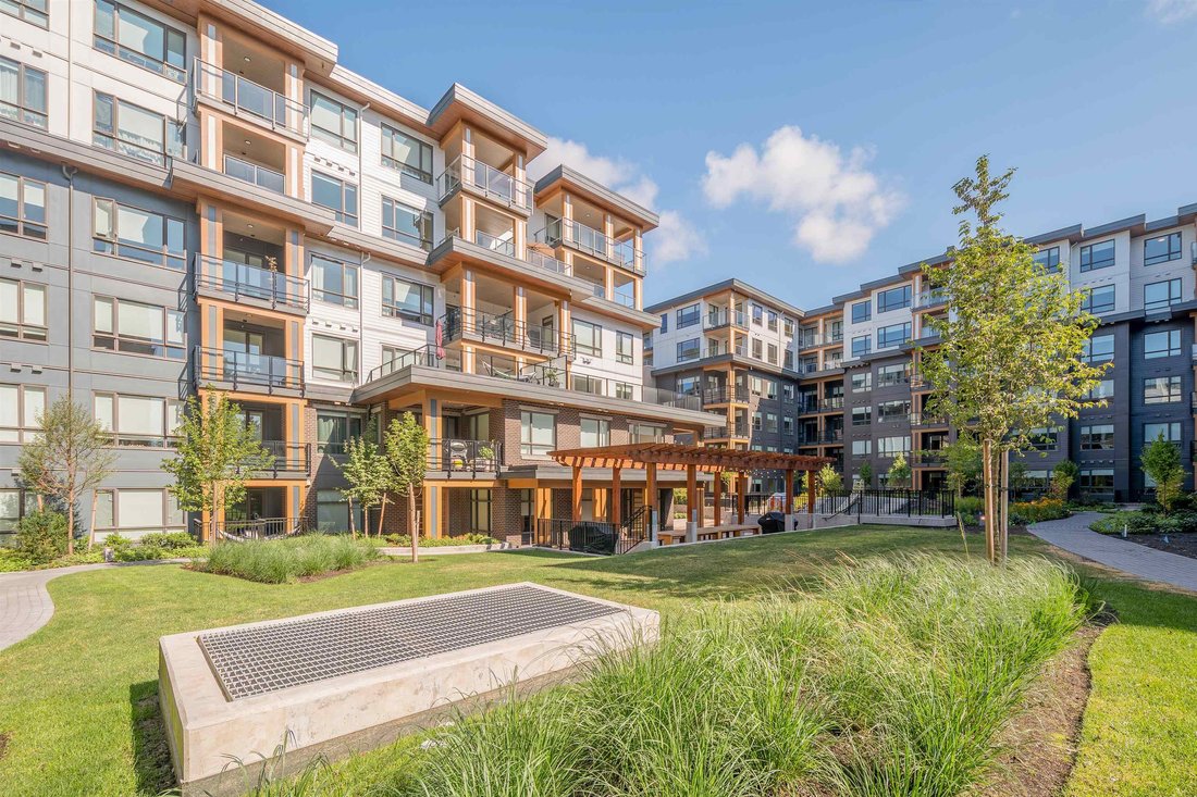 Condo in Coquitlam, British Columbia, Canada 3 - 17855896