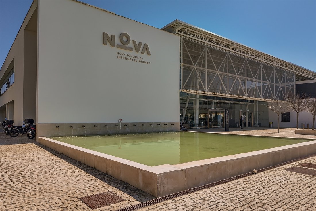 Apartment in Carcavelos e Parede, Lisbon, Portugal 4 - 17856347