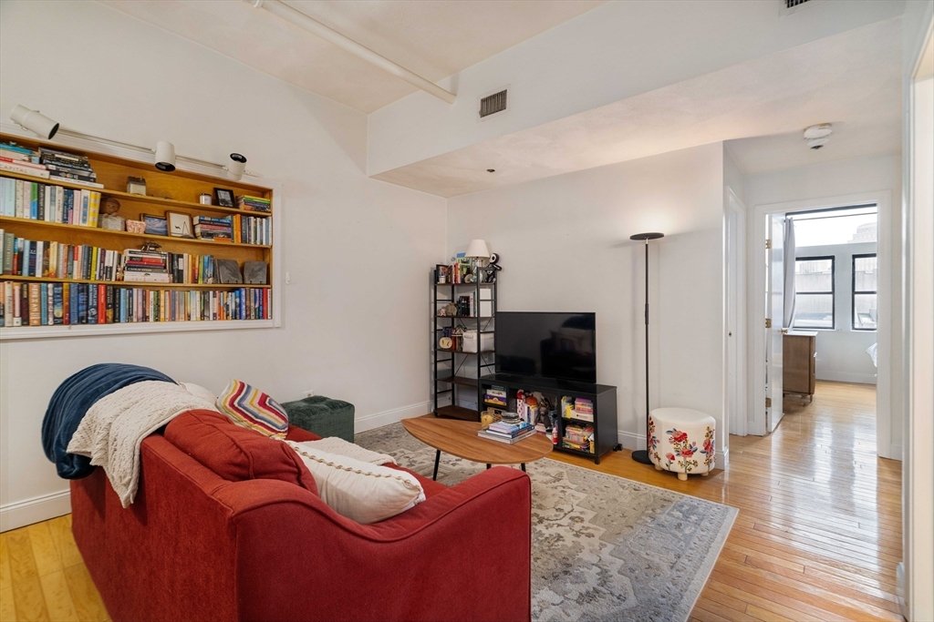 House in Boston, Massachusetts, United States 2 - 17852755